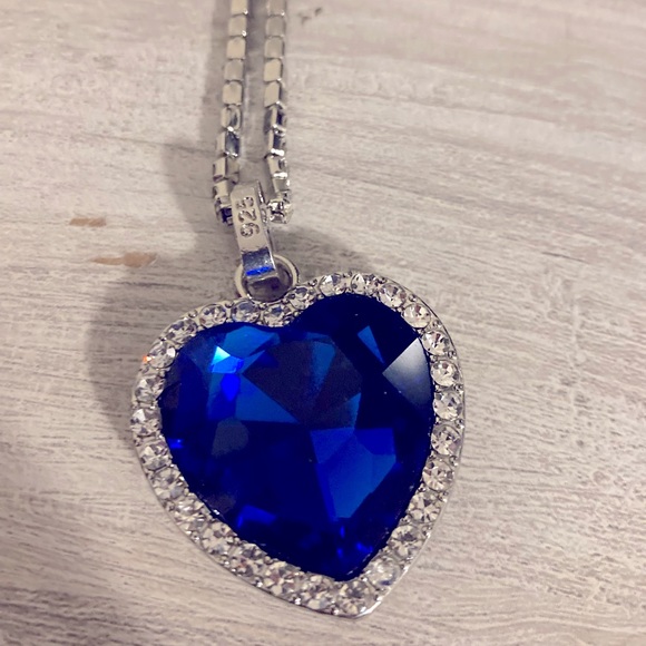 Heart of the Ocean Titanic Necklace Replica - Picture 1 of 2